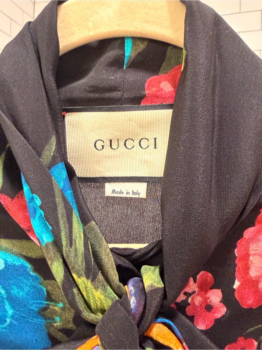 Gucci Black Silk Floral Tie-Neck Blouse with Bright Multicolor Blooms - Picture 4 of 6